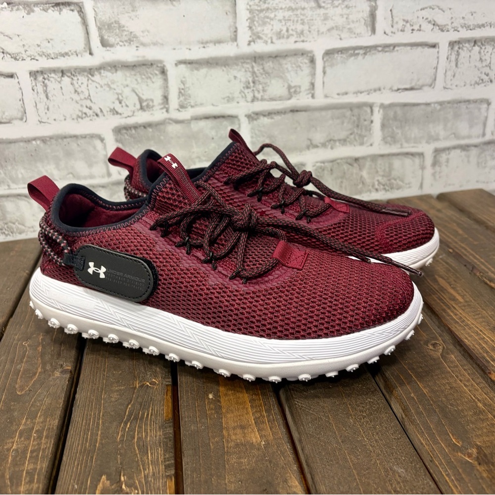 Under Armour Fat Tire "Venture Red" 3027562-601 Men’s size 8 Shoes